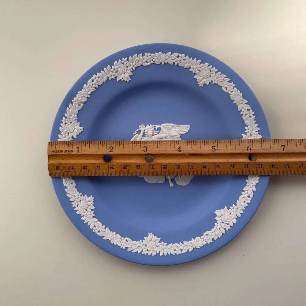 Wedgwood Blue Jasperware Plate with White Motif - Aurora Goddess of the Dawn - Picture 4 of 5